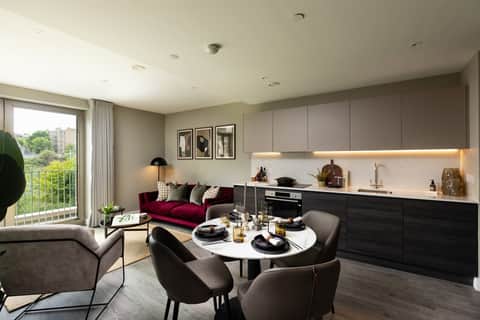 REF - 11-ED657 - 1 of 1