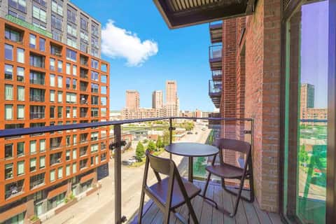 Chalk, Manchester, M5 4RQ - 1 of 17